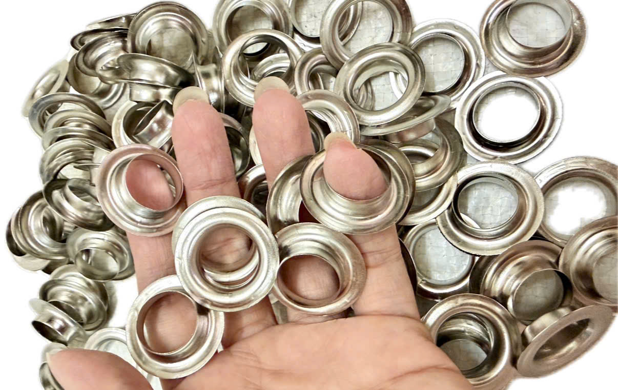 Khoen ore mắt cáo 17mm trắng